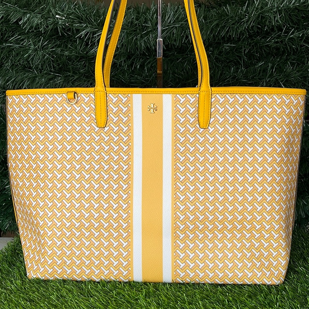 Tory Burch T-Zag T Logo Large Shopper Tote Bag in Daylilly Yellow